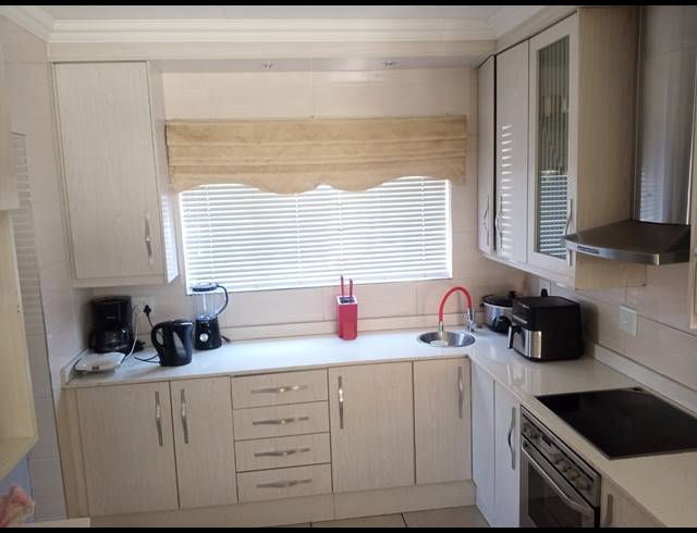 4 BEDROOM HOUSE FOR SALE IN PARKHAVEN